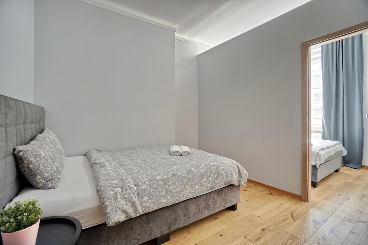 Warsaw Premium Apartments Deluxe Old Town Luaran gambar